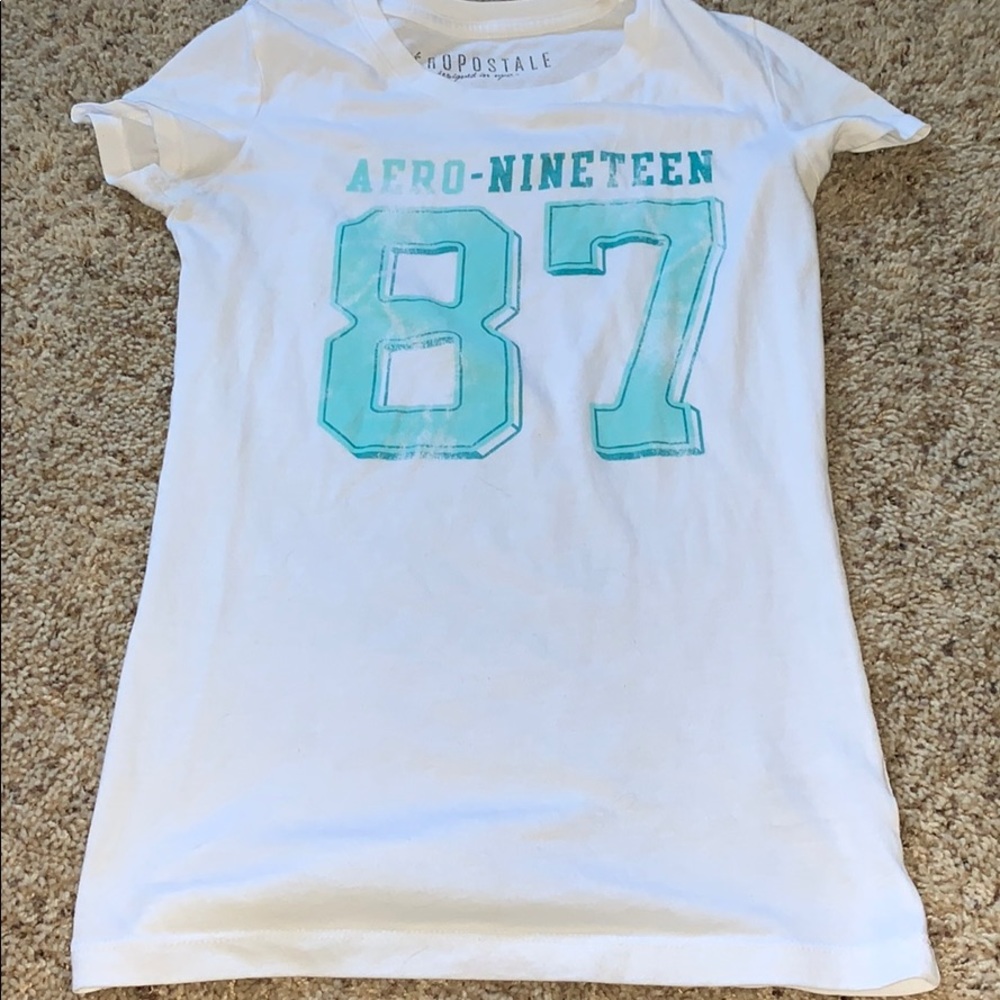 White Aeropostale shirt